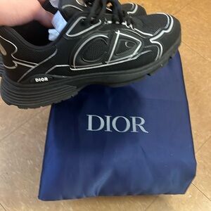Dior b30